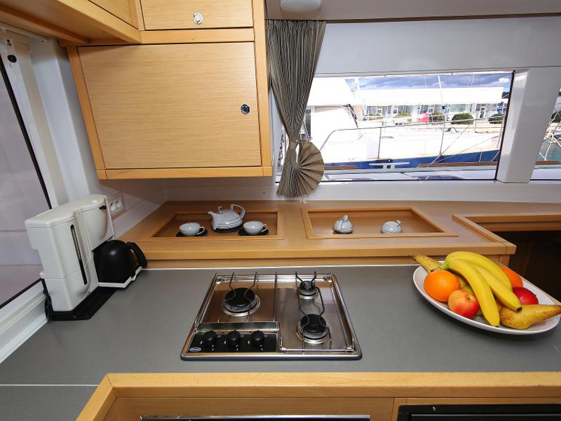 Book yachts online - catamaran - Lagoon 450 F - LADIES&amp;GENTLEMEN  - rent