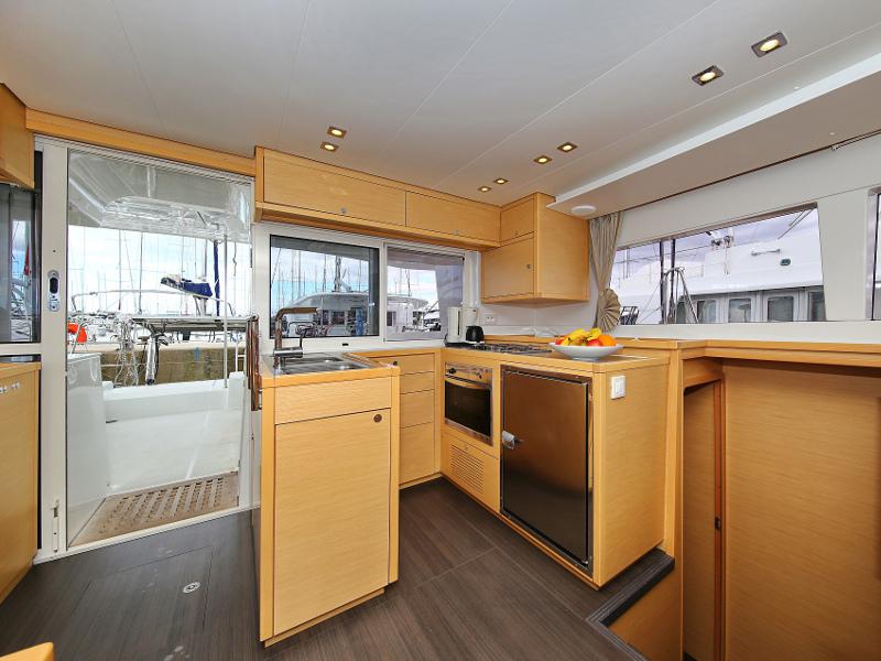 Book yachts online - catamaran - Lagoon 450 F - LADIES&amp;GENTLEMEN  - rent