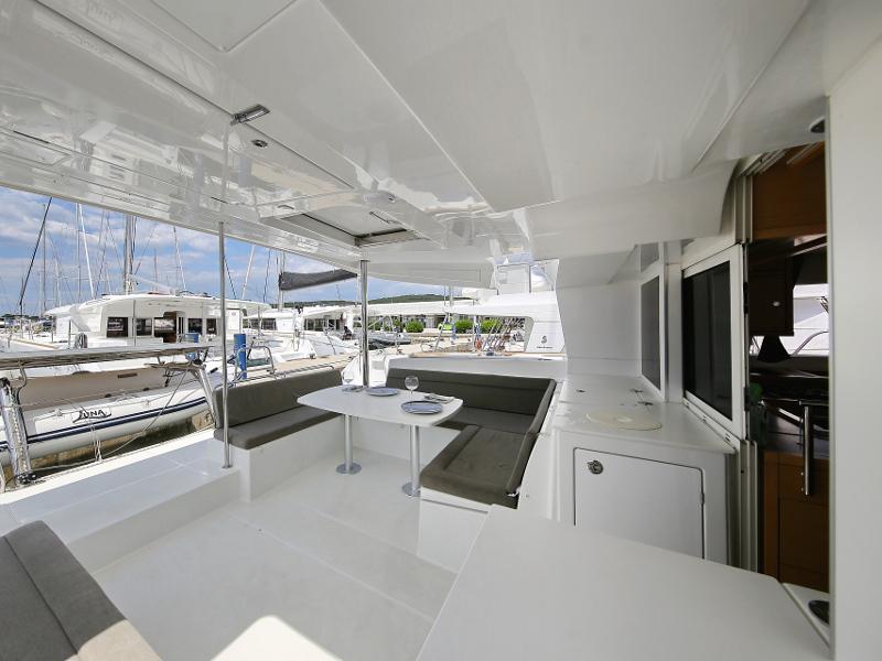Book yachts online - catamaran - Lagoon 450 F - LADIES&amp;GENTLEMEN  - rent