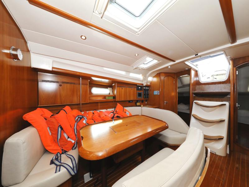 Book yachts online - sailboat - Sun Odyssey 45 - Lejla  - rent