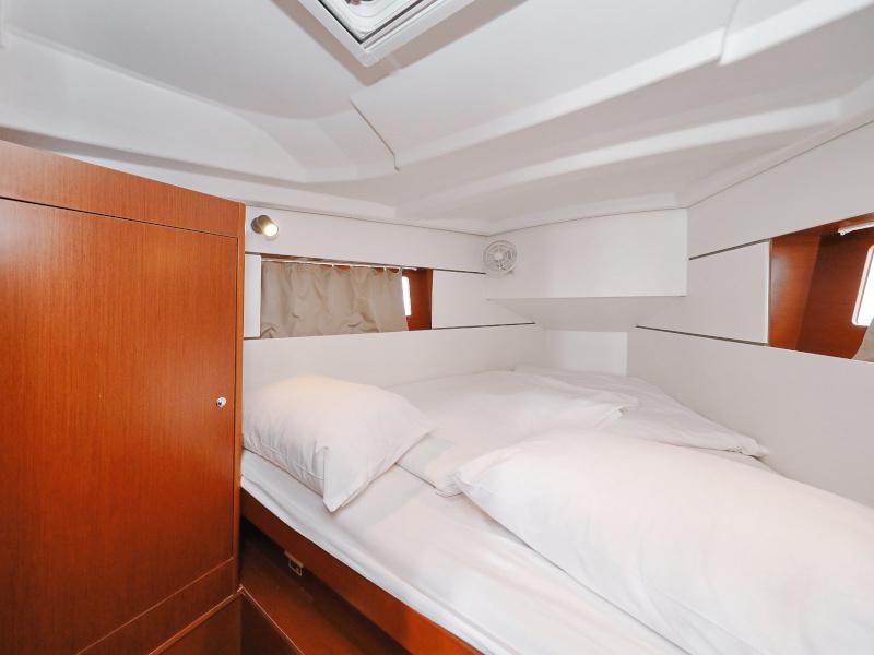 Book yachts online - sailboat - Oceanis 35.1 - IDILA  - rent