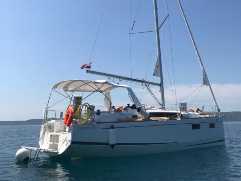 Book yachts online - sailboat - Oceanis 35.1 - IDILA  - rent