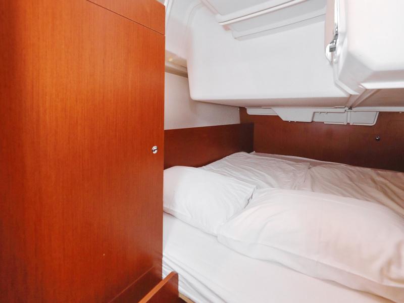 Book yachts online - sailboat - Oceanis 35.1 - IDILA  - rent