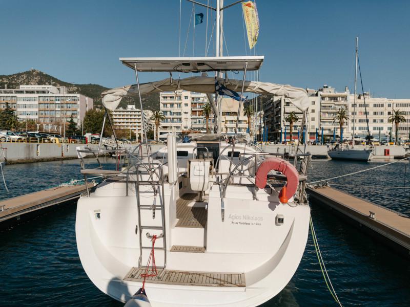 Book yachts online - sailboat - Elan 434 Impression - LINA - rent