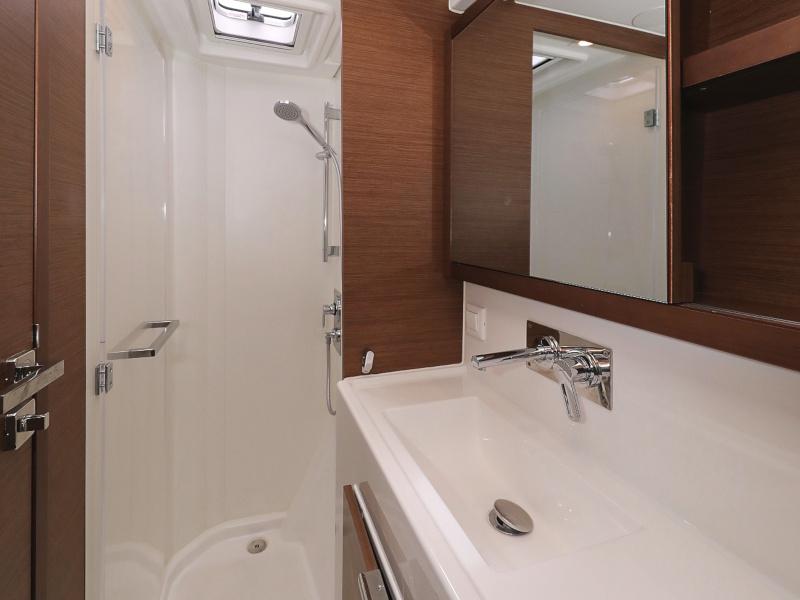 Book yachts online - catamaran - Lagoon 40-3 EXCLUSIVE - THE CURE OWNER VERSION AC salon + generator - rent