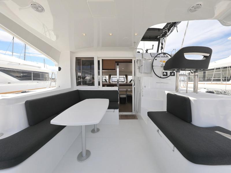 Book yachts online - catamaran - Lagoon 40-3 EXCLUSIVE - THE CURE OWNER VERSION AC salon + generator - rent