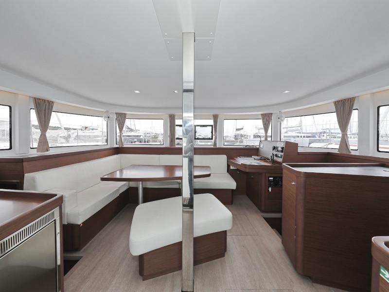 Book yachts online - catamaran - Lagoon 42 - FANTASEA  - rent