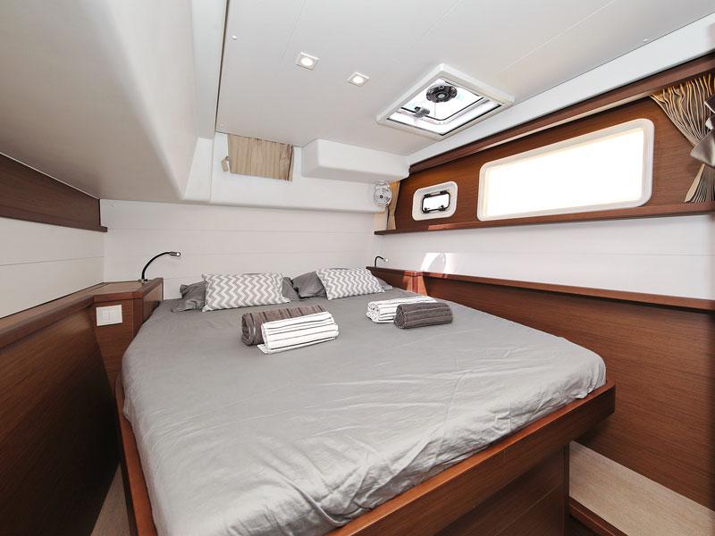 Book yachts online - catamaran - Lagoon 450 F - PARADISE Air condition salon+cabins generator watermaker - rent