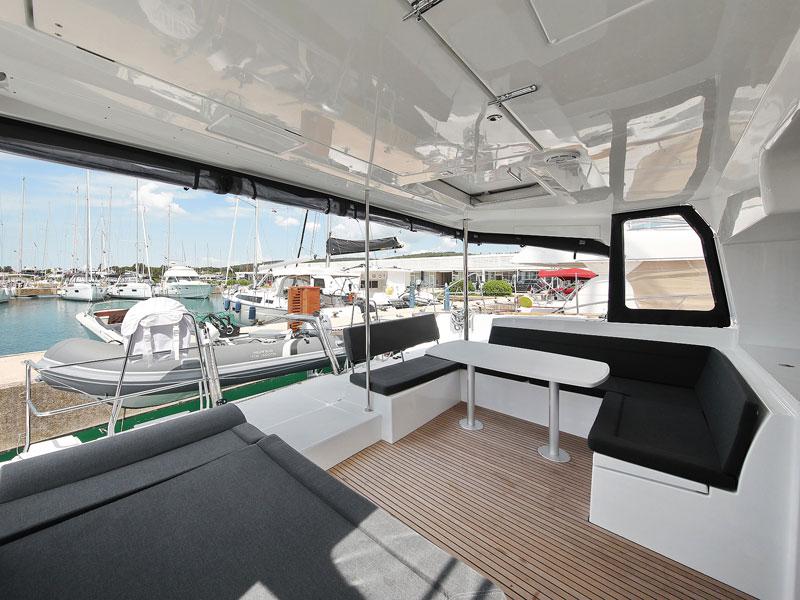 Book yachts online - catamaran - Lagoon 450 F - PARADISE Air condition salon+cabins generator watermaker - rent