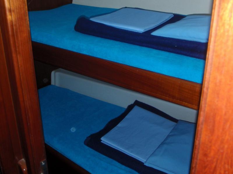 Book yachts online - sailboat - Oceanis Clipper 423 - Gipfos - rent