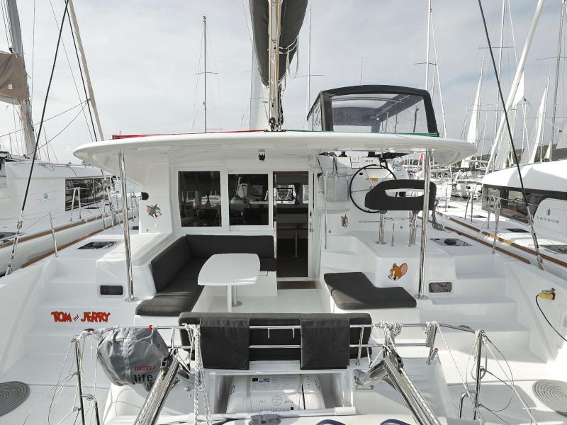 Book yachts online - catamaran - Lagoon 40 - TOM &amp; JERRY - rent