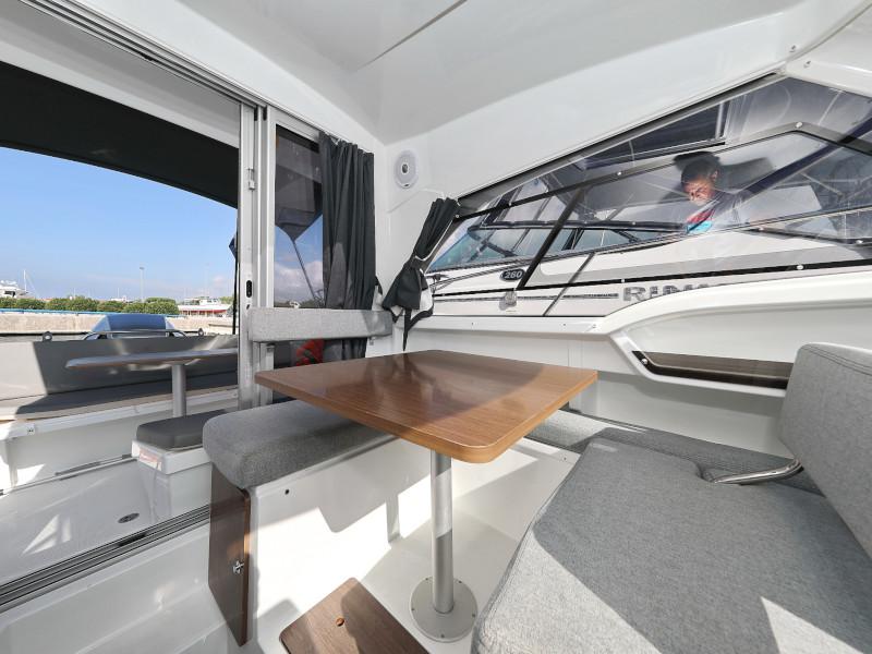 Book yachts online - motorboat - Antares 8 - BELECA - rent