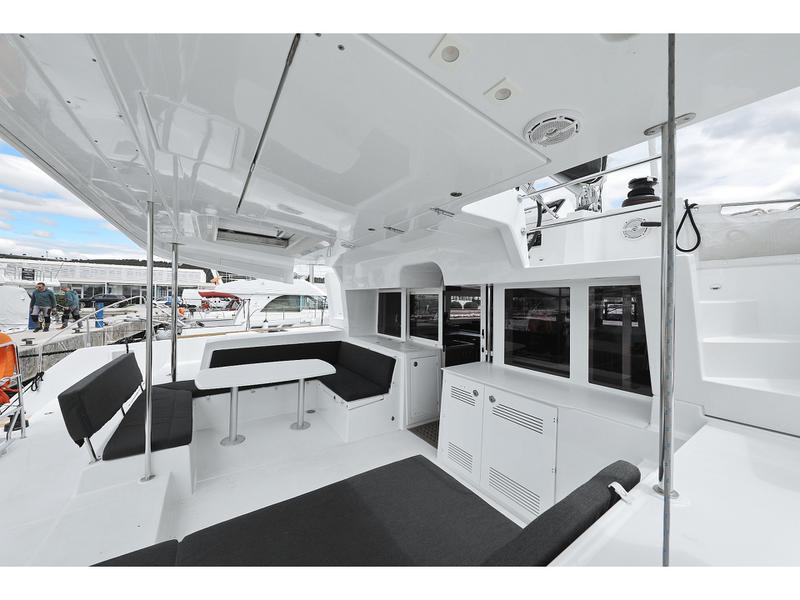 Book yachts online - catamaran - Lagoon 450 F - MUST HAVE Air Condition Generator - rent