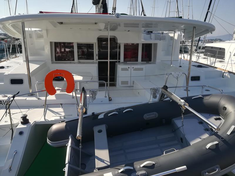 Book yachts online - catamaran - Lagoon 450 F - MUST HAVE Air Condition Generator - rent