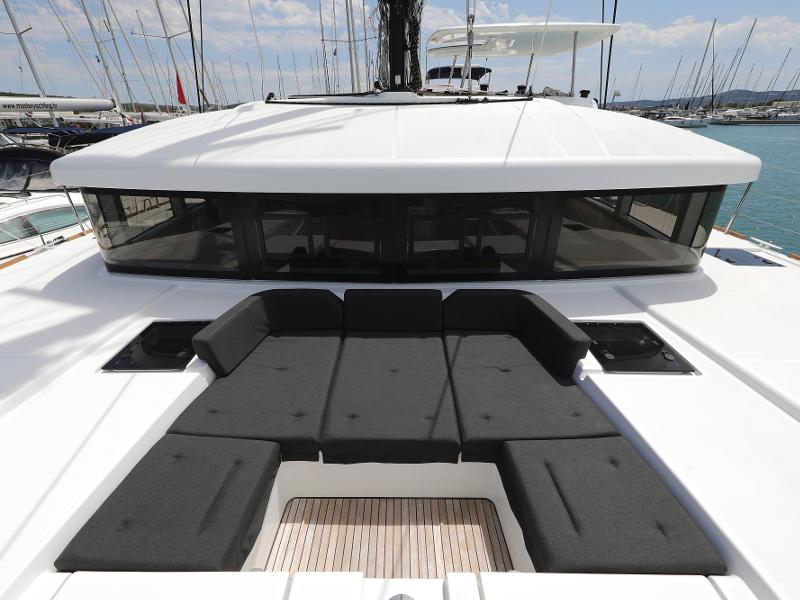 Book yachts online - catamaran - Lagoon 52 - SEA DWELLER (ex.TEQUILA SUNRISE) AC Generator Watermaker - rent