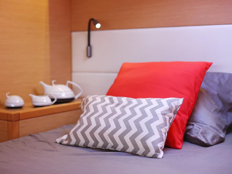 Book yachts online - catamaran - Lagoon 52 - SEA DWELLER (ex.TEQUILA SUNRISE) AC Generator Watermaker - rent