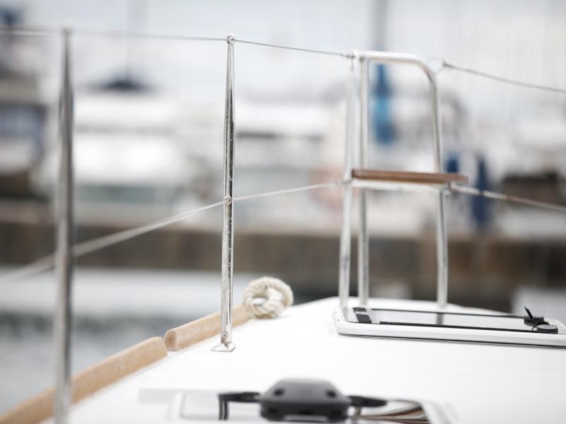 Book yachts online - catamaran - Lagoon 40 - NINA I AC salon + generator - rent