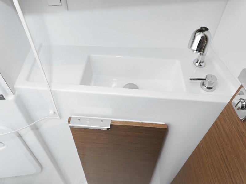 Book yachts online - catamaran - Lagoon 40 - NINA I AC salon + generator - rent