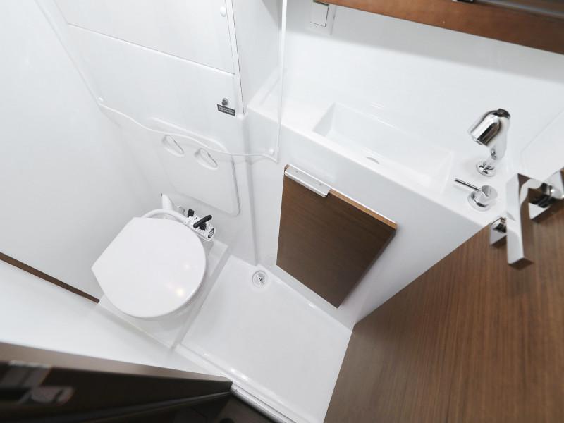 Book yachts online - catamaran - Lagoon 40 - NINA I AC salon + generator - rent