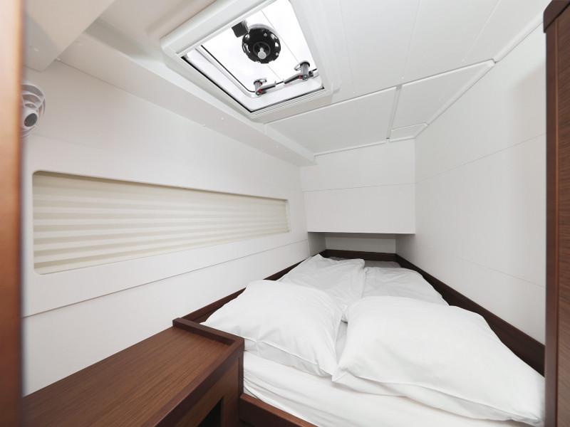 Book yachts online - catamaran - Lagoon 40 - NINA I AC salon + generator - rent