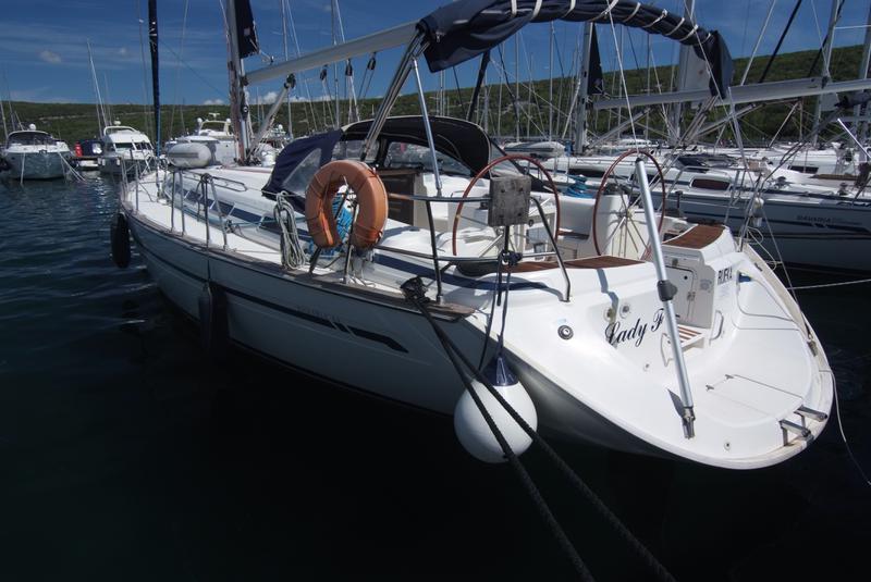 Book yachts online - sailboat - Bavaria 44 - Lady F - rent