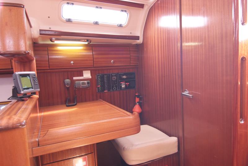 Book yachts online - sailboat - Bavaria 44 - Lady F - rent