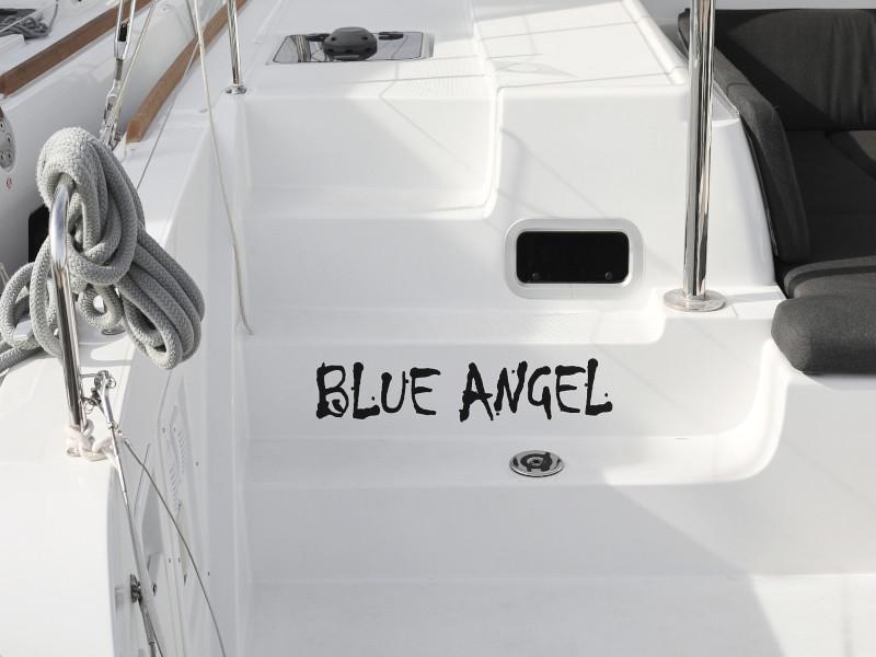 Book yachts online - catamaran - Lagoon 40 - BLUE ANGEL AC salon + generator - rent