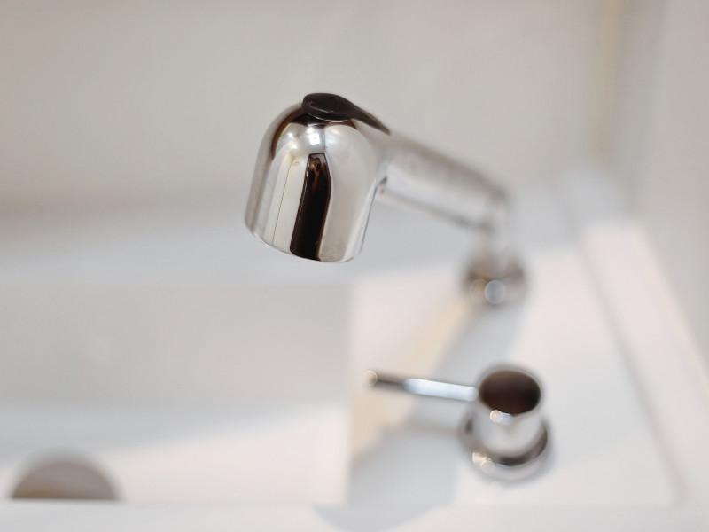 Book yachts online - catamaran - Lagoon 40 - BLUE ANGEL AC salon + generator - rent