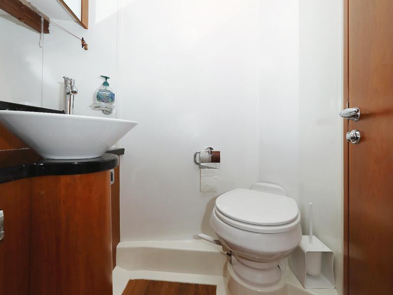 Book yachts online - motorboat - Sunseeker Manhattan 50 - FOREVER MAJA - rent