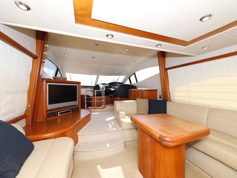 Book yachts online - motorboat - Sunseeker Manhattan 50 - FOREVER MAJA - rent