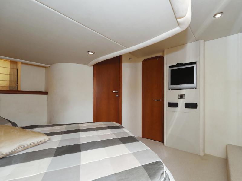 Book yachts online - motorboat - Sunseeker Manhattan 50 - FOREVER MAJA - rent