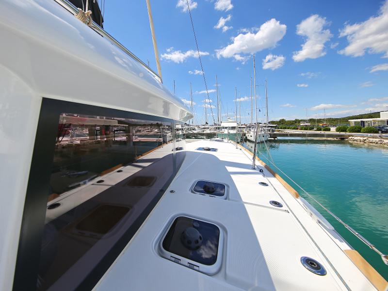 Book yachts online - catamaran - Lagoon 450 F - PRETTY ALICE  - rent