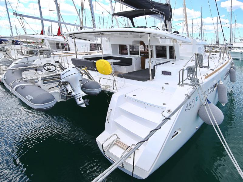 Book yachts online - catamaran - Lagoon 450 F - PRETTY ALICE  - rent