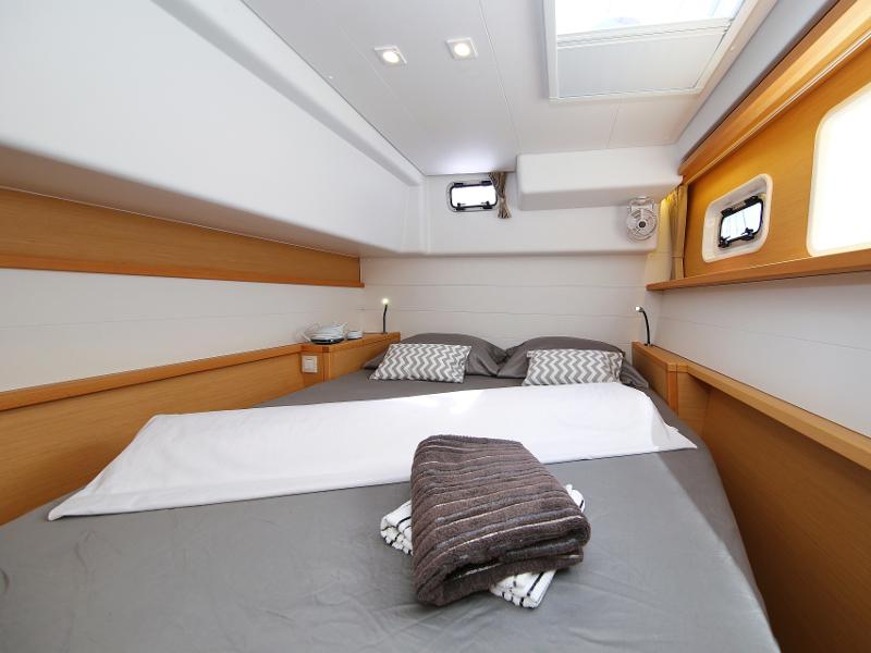 Book yachts online - catamaran - Lagoon 450 F - PRETTY ALICE  - rent