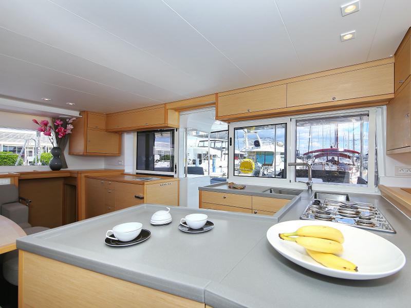 Book yachts online - catamaran - Lagoon 450 F - PRETTY ALICE  - rent
