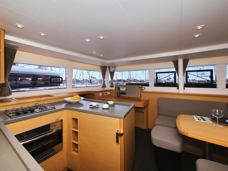 Book yachts online - catamaran - Lagoon 450 F - PRETTY ALICE  - rent