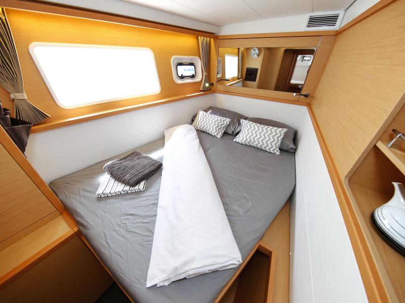 Book yachts online - catamaran - Lagoon 450 F - PRETTY ALICE  - rent