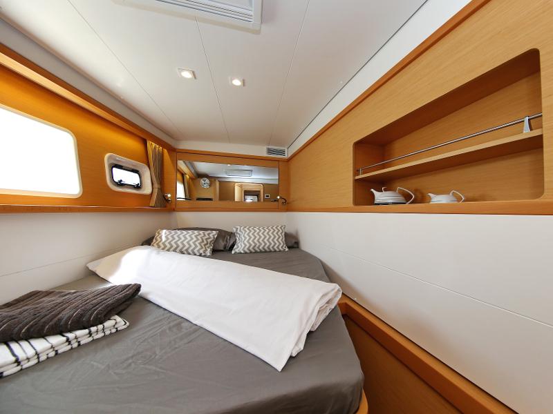 Book yachts online - catamaran - Lagoon 450 F - PRETTY ALICE  - rent