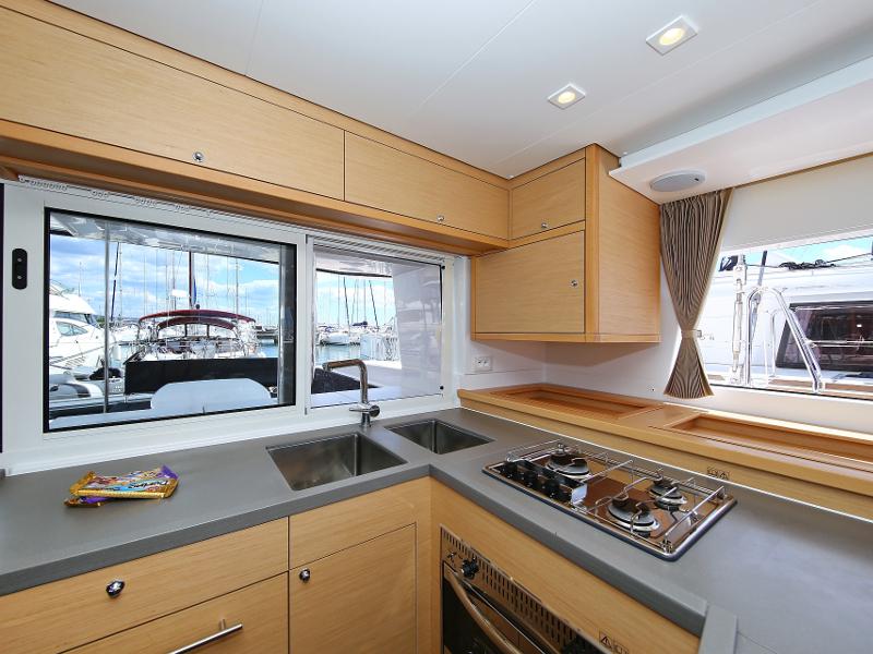 Book yachts online - catamaran - Lagoon 450 F - PRETTY ALICE  - rent