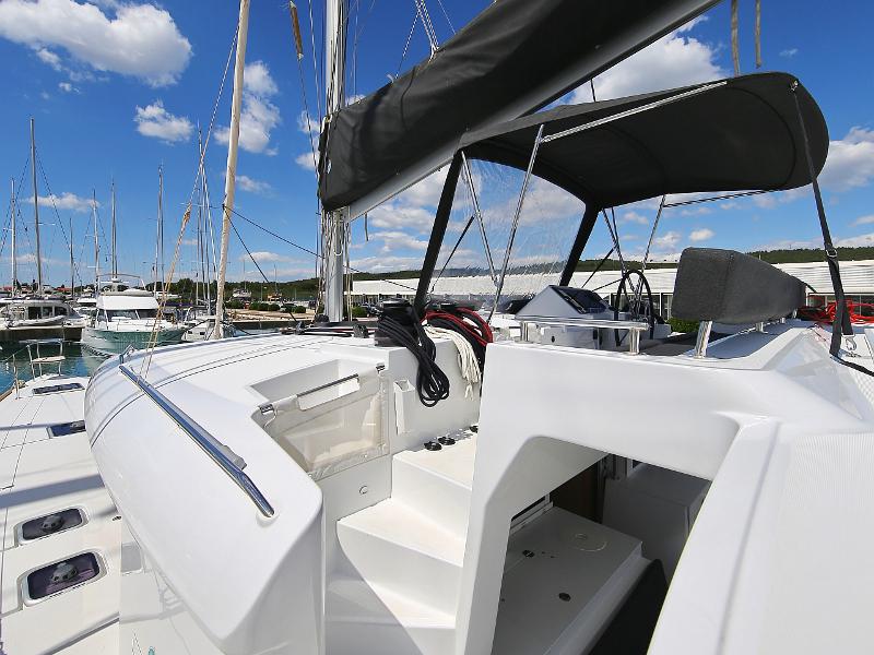 Book yachts online - catamaran - Lagoon 450 F - PRETTY ALICE  - rent
