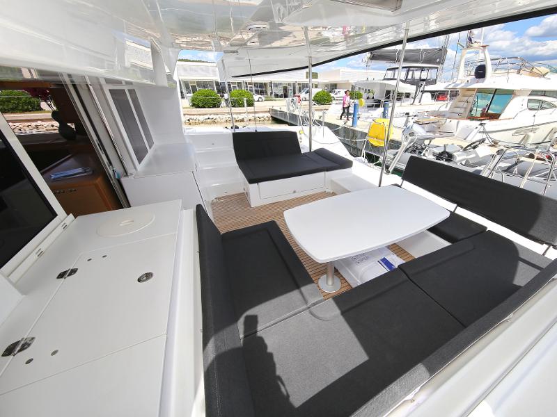 Book yachts online - catamaran - Lagoon 450 F - PRETTY ALICE  - rent