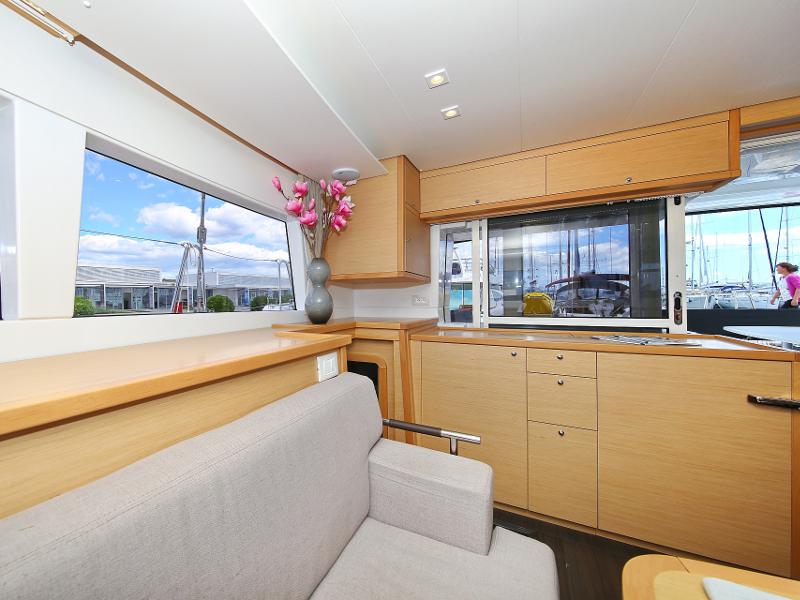 Book yachts online - catamaran - Lagoon 450 F - PRETTY ALICE  - rent