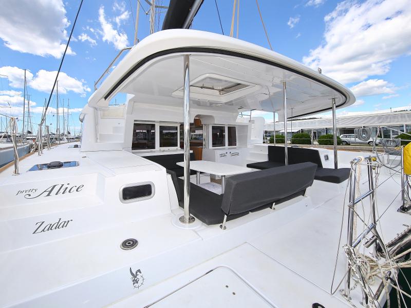 Book yachts online - catamaran - Lagoon 450 F - PRETTY ALICE  - rent