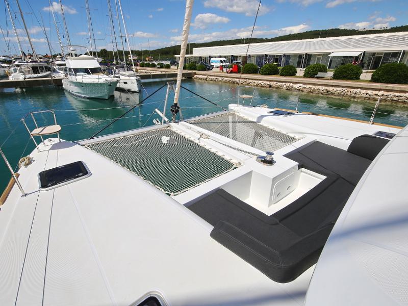 Book yachts online - catamaran - Lagoon 450 F - PRETTY ALICE  - rent