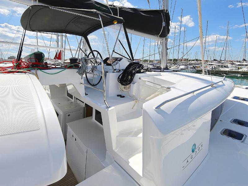 Book yachts online - catamaran - Lagoon 450 F - PRETTY ALICE  - rent