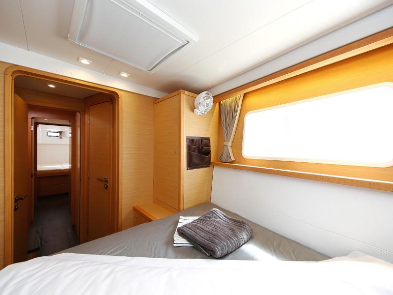 Book yachts online - catamaran - Lagoon 450 F - PRETTY ALICE  - rent