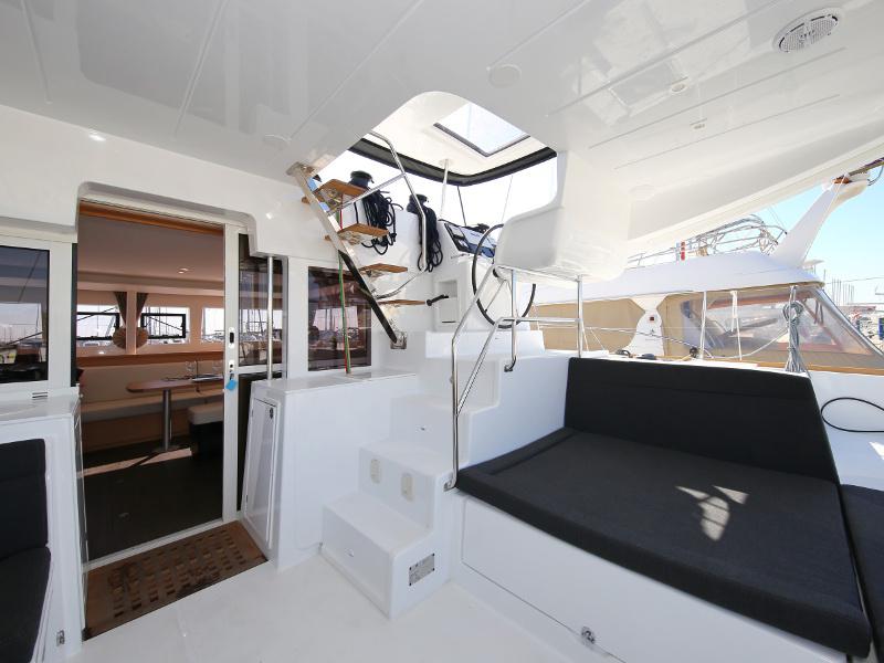 Book yachts online - catamaran - Lagoon 450 - FELIX FINIS  - rent