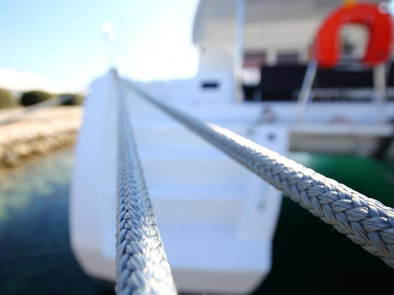 Book yachts online - catamaran - Lagoon 450 - FELIX FINIS  - rent