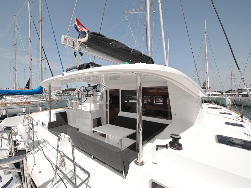 Book yachts online - catamaran - Lagoon 400 S2 LIMITED EDITION - SCIROCCO Limited Edition - rent