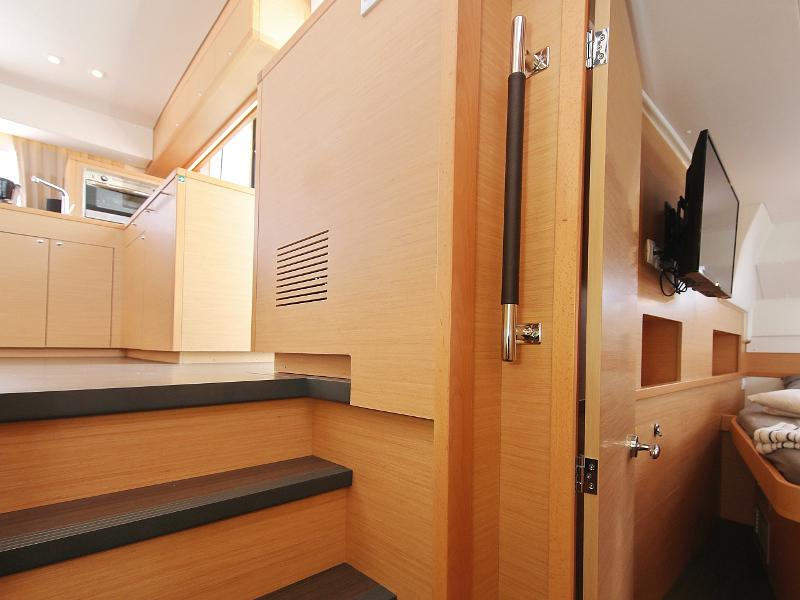 Book yachts online - catamaran - Lagoon 400 S2 LIMITED EDITION - SCIROCCO Limited Edition - rent